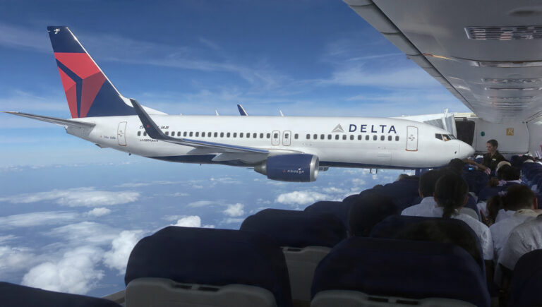 What Really Happened With Delta Flight DL275 Diverted to LAX -Complete Details