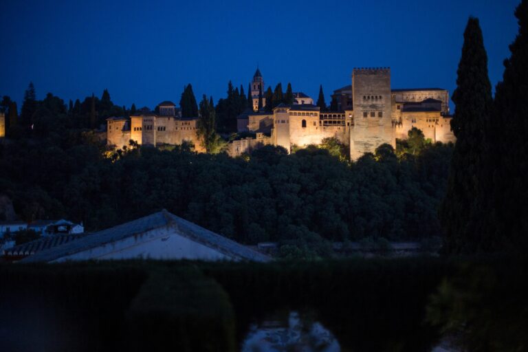 Alhambra palace night tour attendance revenue