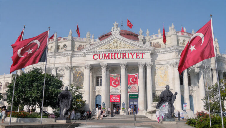 Cumhuriyet: The Enduring Voice of Independent Journalism in Turkey Cumhuriyet: The Enduring Voice of Independent Journalism in Turkey